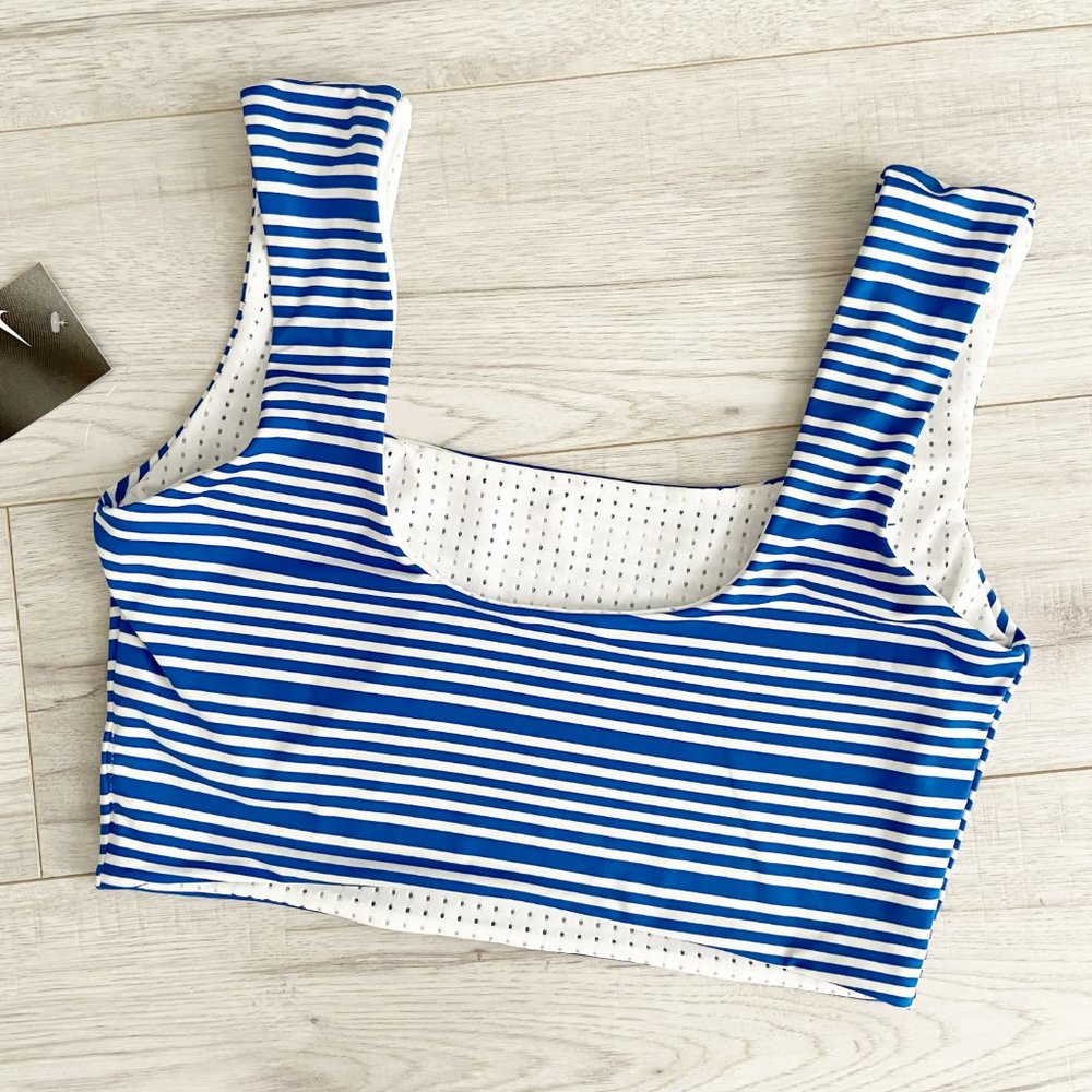 ๐บSOLD๐บ Nike | Reversible Sport Mesh Midkini Top - Picture 3 of 7